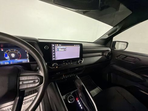 Certified 2023 Chevrolet Colorado Trail Boss w/ Advanced Trailering Package AWD/4WD image 17