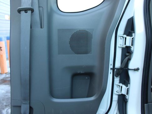 Used 2017 Nissan Frontier S image 38