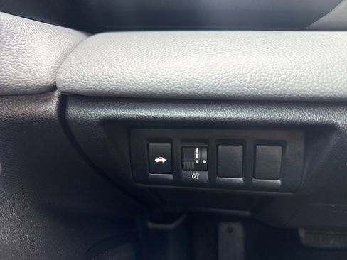 Used 2023 Subaru Legacy Premium image 14