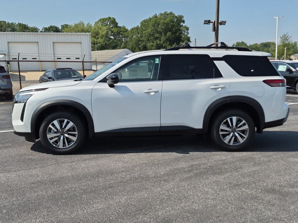 New 2026 Nissan Pathfinder SL AWD/4WD image 5