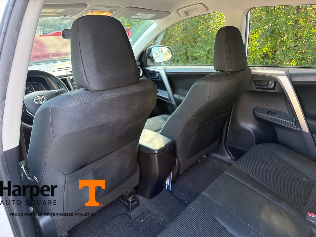 Used 2015 Toyota RAV4 LE FWD image 10