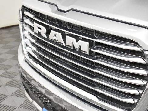 Used 2025 RAM 1500 Laramie image 11