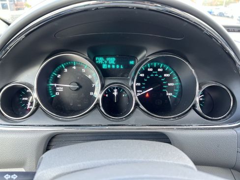 Used 2017 Buick Enclave Leather image 18