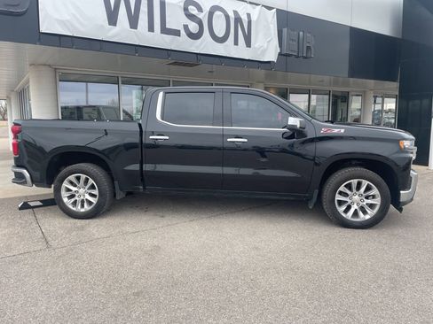 Used 2020 Chevrolet Silverado 1500 LTZ AWD/4WD image 2