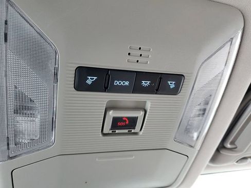 Used 2022 Toyota RAV4 XLE image 29