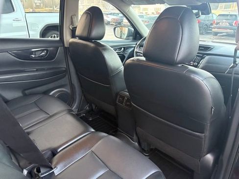 Used 2019 Nissan Rogue SL image 27