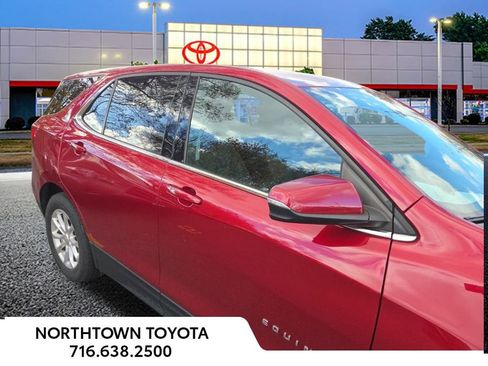 Used 2019 Chevrolet Equinox LT image 3