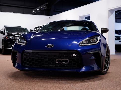 Used 2022 Toyota GR86 image 1