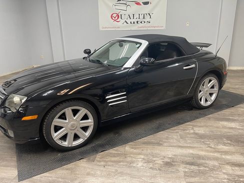 Used 2005 Chrysler Crossfire Limited image 9