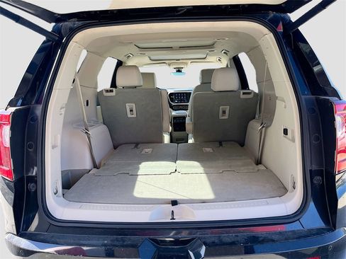 Used 2020 GMC Acadia Denali w/ Technology Package image 26