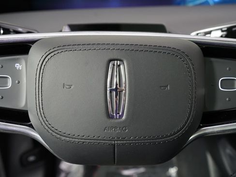 New 2026 Lincoln Nautilus Reserve AWD/4WD image 35