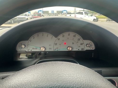Used 2002 Ford Thunderbird RWD image 16
