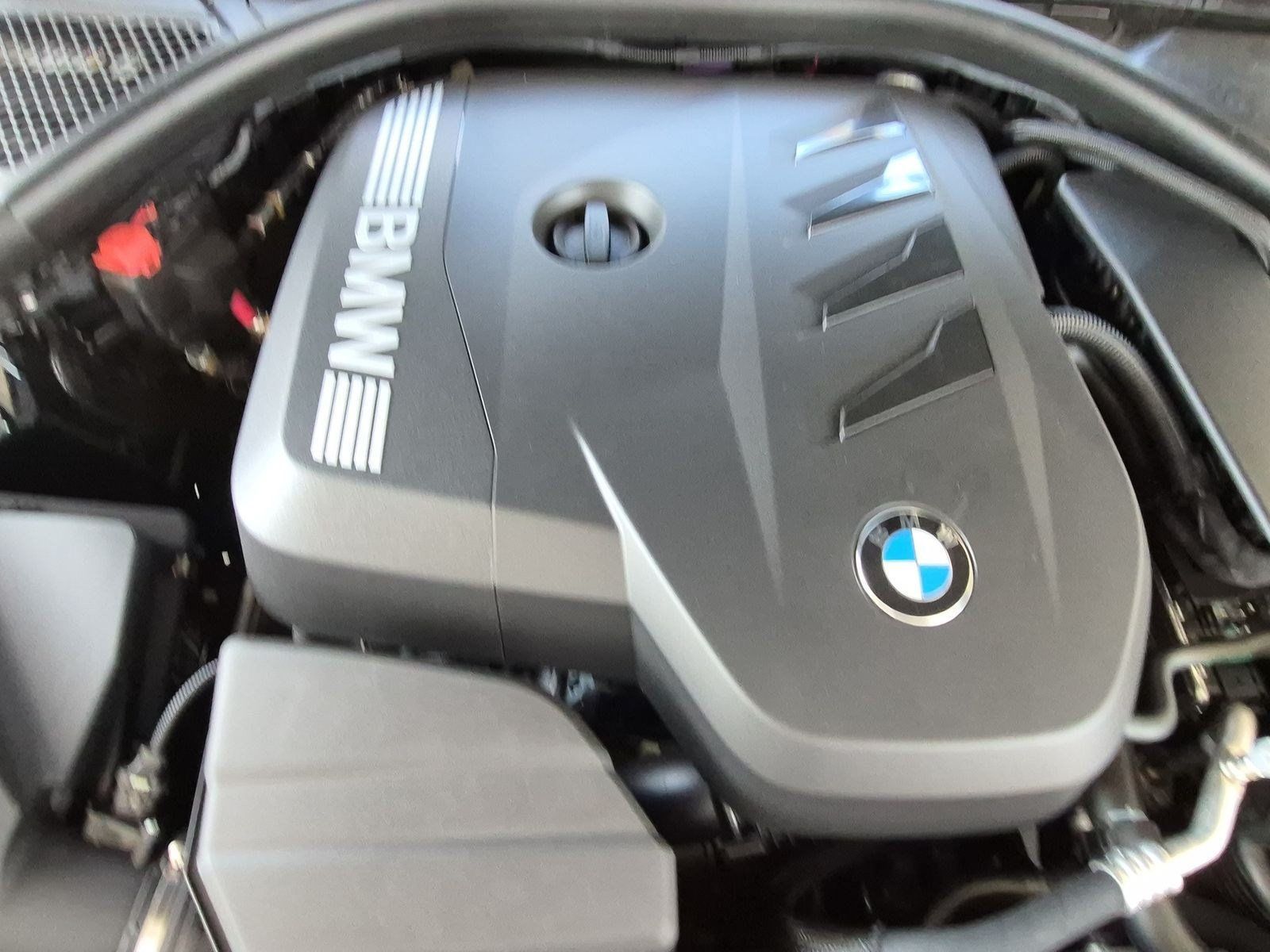 Used 2026 BMW 330i Sedan w/ M Sport Package RWD image 34