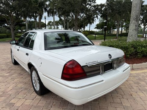Used 2010 Mercury Grand Marquis LS RWD image 7
