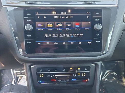 Certified 2024 Volkswagen Tiguan SE R-Line image 22