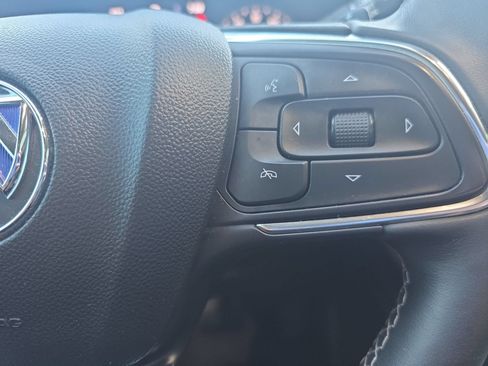 Used 2023 Buick Envision Essence FWD image 18