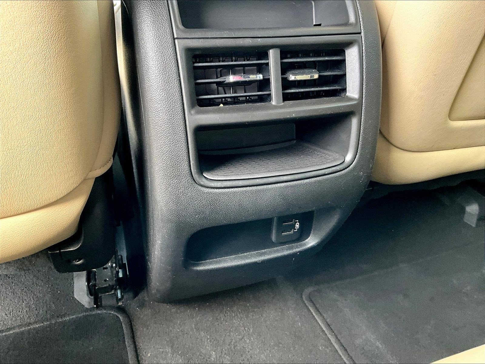 Used 2018 Cadillac XT5 Luxury FWD image 10