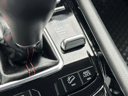 Used 2022 Jeep Compass Trailhawk image 30