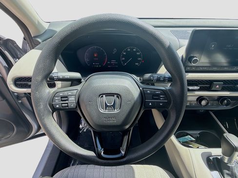 Certified 2023 Honda HR-V LX image 10
