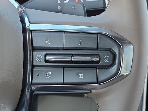 New 2026 GMC Yukon XL Denali w/ Sun & Power Step Package AWD/4WD image 22