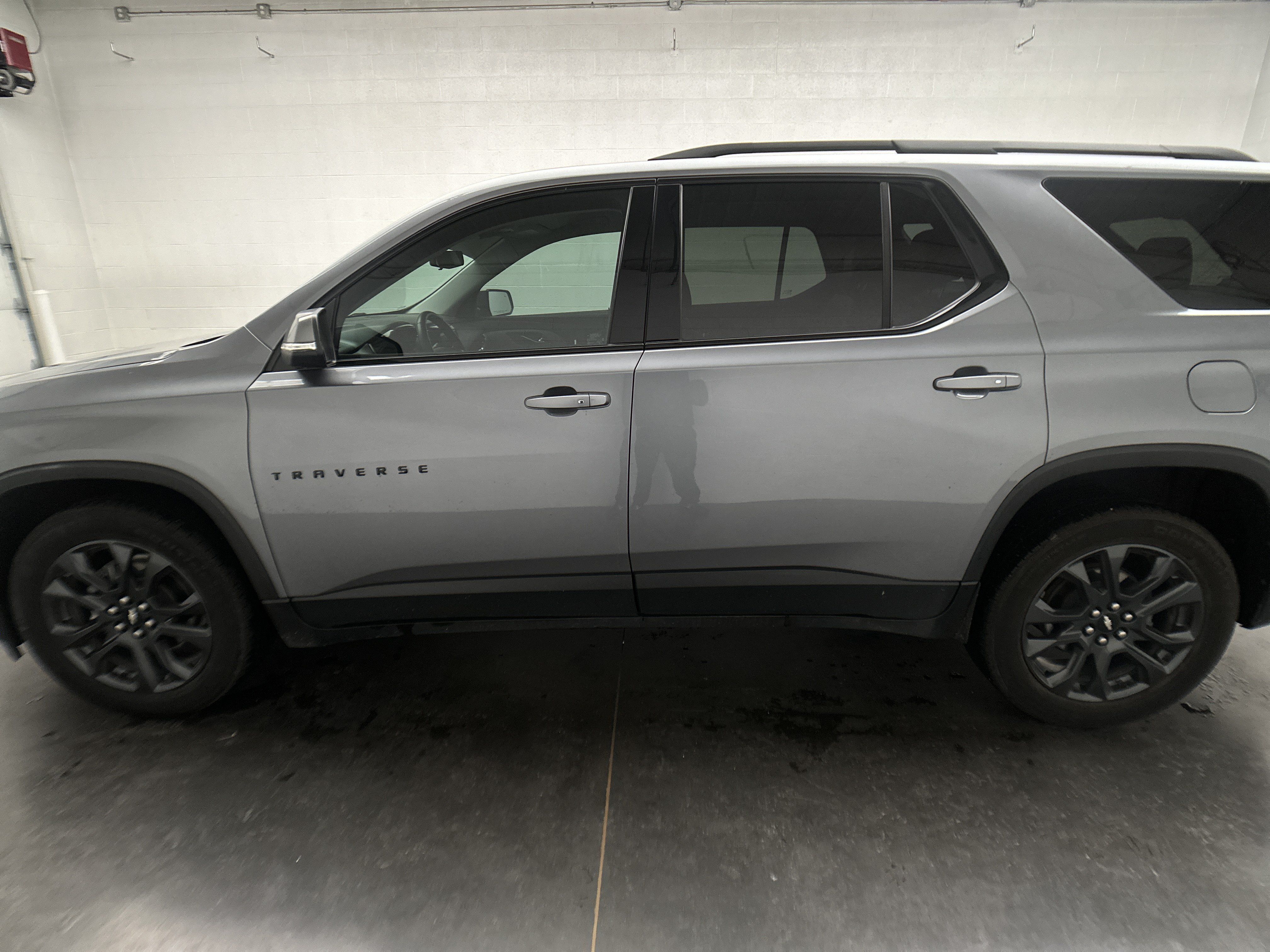 Used 2021 Chevrolet Traverse RS AWD/4WD image 6