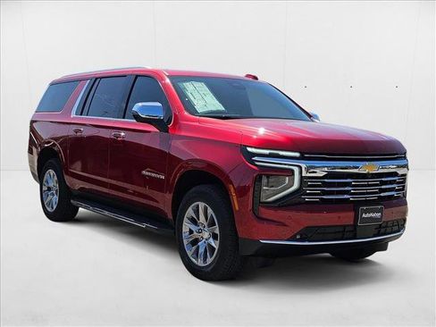 New 2025 Chevrolet Suburban Premier image 3