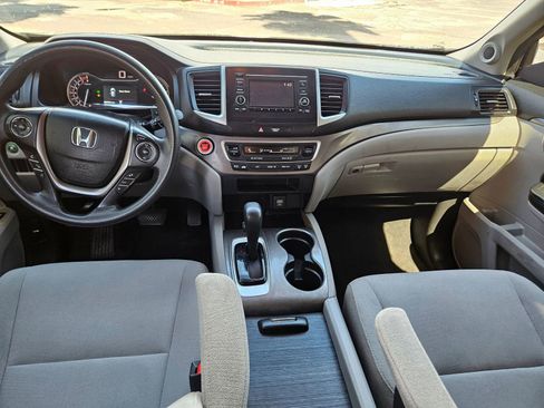 Used 2017 Honda Pilot LX image 13