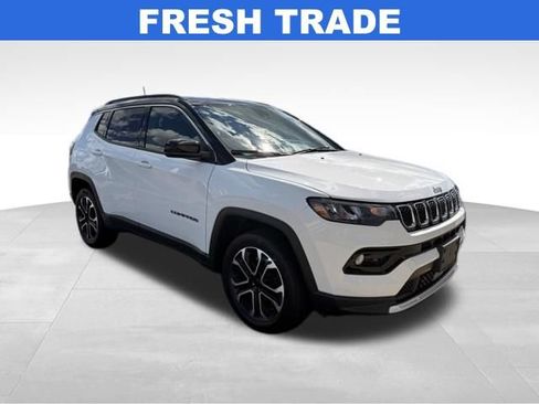Used 2023 Jeep Compass Limited AWD/4WD image 1