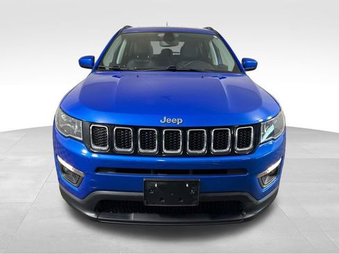 Used 2019 Jeep Compass Latitude image 9