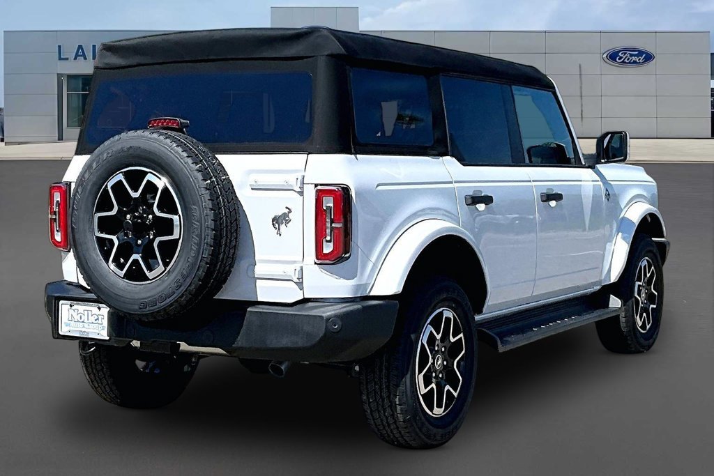 New 2026 Ford Bronco Outer Banks AWD/4WD image 5