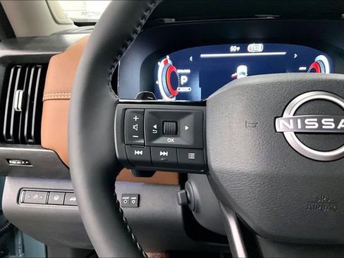 New 2026 Nissan Pathfinder Platinum image 22