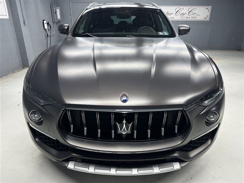 Used 2021 Maserati Levante S GranLusso AWD/4WD image 9