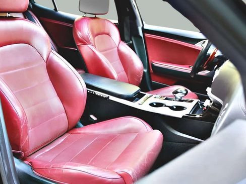 Used 2018 Kia Stinger GT2 image 31