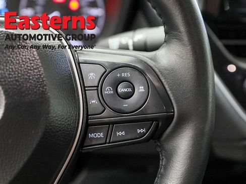 Used 2025 Toyota Corolla SE image 16