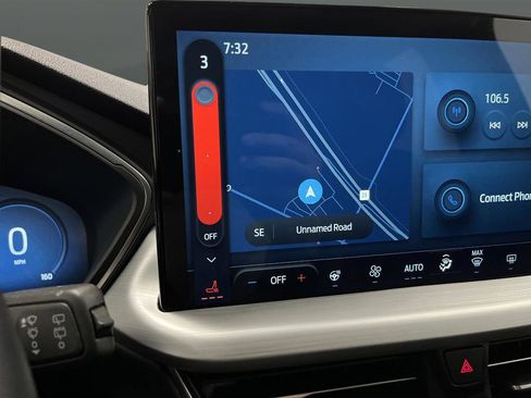 Used 2025 Ford Escape Platinum image 7