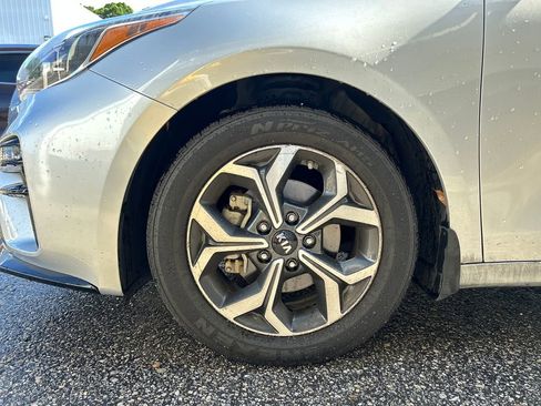 Used 2021 Kia Forte LXS image 7