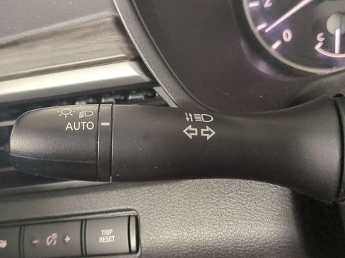 Used 2025 Nissan Altima 2.5 SV FWD image 27