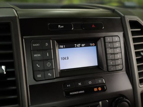 Used 2020 Ford F350 XL w/ Power Equipment Group AWD/4WD image 12
