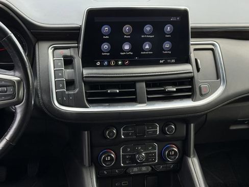 Used 2021 Chevrolet Suburban LT w/ LT Signature Package RWD image 18