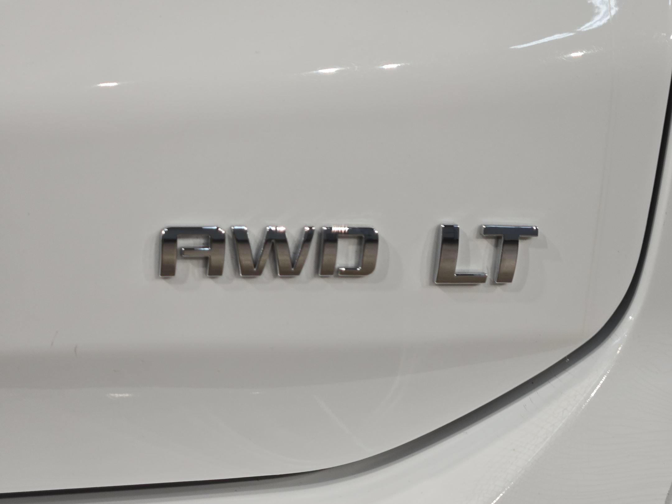Used 2024 Chevrolet Equinox LT AWD/4WD image 37