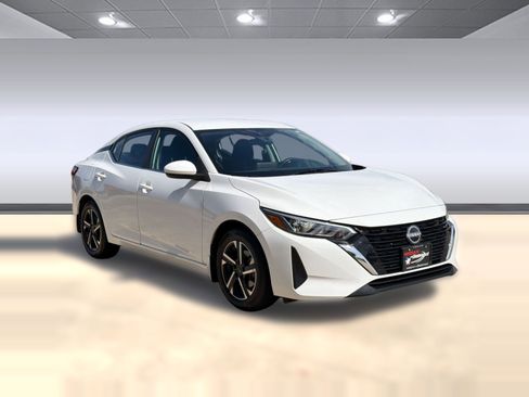 Used 2024 Nissan Sentra SV FWD image 7