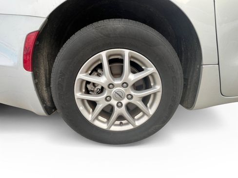 Used 2023 Chrysler Pacifica Touring-L image 17