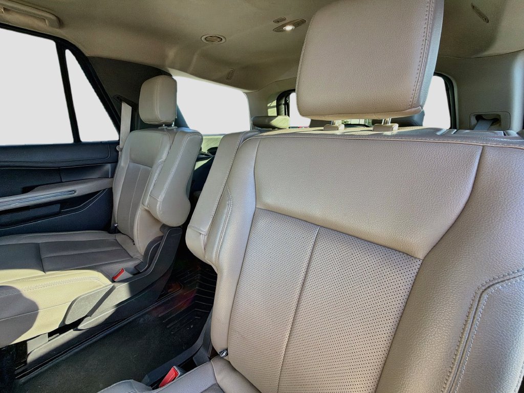 Used 2021 Ford Expedition XLT AWD/4WD image 11