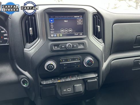 Used 2022 Chevrolet Silverado 1500 Custom image 15