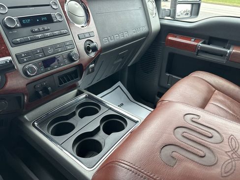 Used 2012 Ford F250 King Ranch w/ King Ranch w/Chrome Pkg image 23