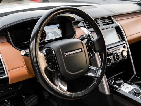 Used 2020 Land Rover Discovery HSE Luxury image 15