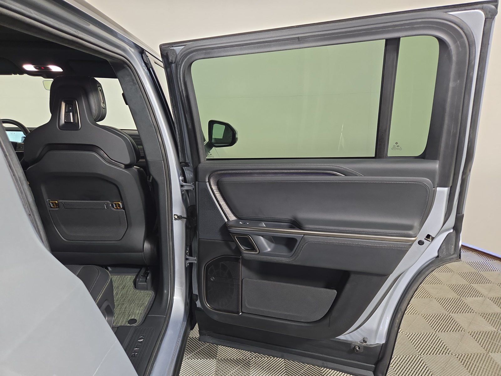 Used 2024 Rivian R1S Adventure Quad AWD/4WD image 19