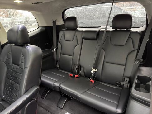 Used 2022 Kia Telluride SX w/ SX Prestige Package image 35