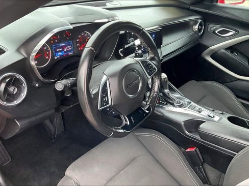 Used 2020 Chevrolet Camaro LT RWD image 13
