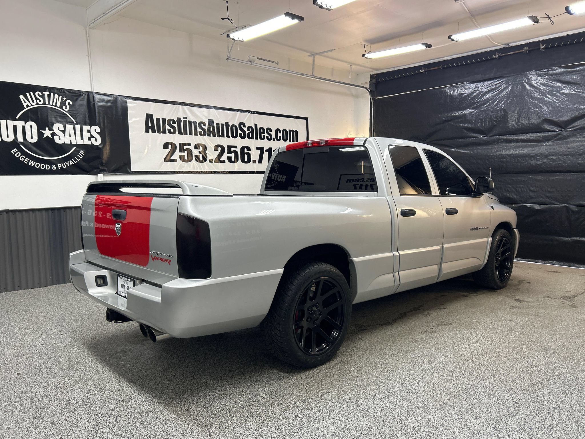Used 2005 Dodge Ram 1500 Truck 2WD Quad Cab image 6